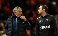 Vòng 3 Cúp Liên đoàn Anh: Trò Lampard loại thầy Mourinho