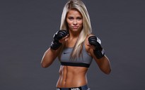 Vợ chồng nữ võ sĩ UFC Paige VanZant 'gây bão' với một loạt ảnh nóng