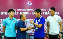 HLV Akira Nishino “ghen tị” với HLV Park Hang-seo được ở Việt Nam và xem V-League