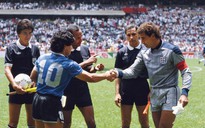 Thủ môn Peter Shilton, nạn nhân ‘Bàn tay của Chúa’, đã vinh danh Maradona vĩ đại