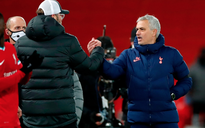 HLV Mourinho gọi HLV Klopp ‘như con rối’, và Tottenham ‘nếu hòa cũng như thua Liverpool’