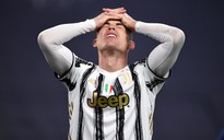 Cristiano Ronaldo và HLV Andrea Pirlo trước nguy cơ chia tay Juventus