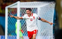 EURO 2020: Robert Lewandowski thoát bóng cầu thủ nhỏ ở giải đấu lớn?