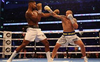 Nhà vô địch quyền anh hạng nặng Anthony Joshua bị đánh bại