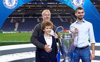 HLV Tuchel và cả CLB Chelsea bị sốc khi tỉ phú Roman Abramovich rao bán đội bóng