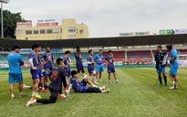 Trả lời báo chí Thái Lan, HLV Kiatisak tin sẽ dẫn dắt HAGL vô địch V-League 2022