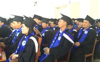 Cụ ông 68 tuổi có 8 bằng đại học