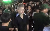 Hàng trăm người xem hai hotgirl đánh nhau trên phố đi bộ Nguyễn Huệ