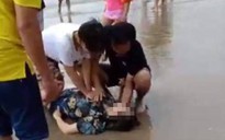Tìm thấy thi thể 2 du khách gặp nạn khi tắm biển ở Bình Thuận