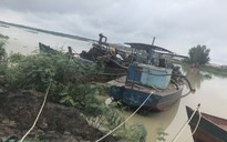 Bình Thuận: 40 tàu hút cát trái phép trên hồ Biển Lạc bị niêm phong, thu giữ