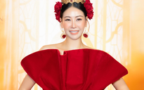 Hoa hậu Hà Kiều Anh khoe dáng gợi cảm ở tuổi U.50