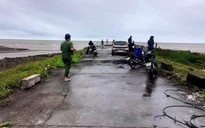 Nam Định: Phát hiện thi thể tử vong trên biển, đầu không có tóc