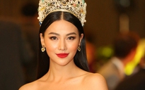 Hoa hậu Phương Khánh đội vương miện 3,5 tỉ đồng làm giám khảo 'Miss Earth Singapore'