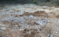 Bình Phước: Bắt quả tang vụ đổ trộm, chôn trộm rác thải trong rừng cao su