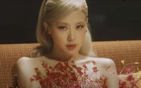 Rosé (BlackPink) diện thiết kế của Công Trí, hoá 'nàng thơ' trong MV solo mới