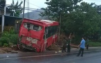 Tai nạn thảm khốc: 3 xe khách Phương Trang, Thành Bưởi tông liên hoàn