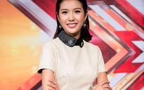 Thúy Vân thay trang phục liên tục khi làm MC X-Factor