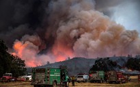 Cháy rừng tiếp tục lan rộng tại California