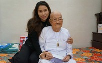 Cụ bà 93 tuổi hỗ trợ đồng bào vùng lũ hơn 50 triệu đồng