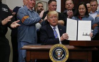 Ông Trump ký sắc lệnh đánh mạnh thuế nhôm, thép nhập khẩu