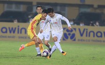11 CLB chờ Quang Hải gật đầu sau khi chia tay Hà Nội FC