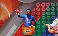 Nguyễn Tấn Hoài tái chiếm áo xanh ở chặng 17 Cúp xe đạp truyền hình TP.HCM