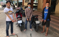 Tây Ninh: Kiểm soát quân sự hỗ trợ người dân bắt nhóm cướp giật điện thoại