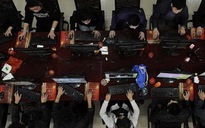 Thanh niên Trung Quốc tự chặt tay để trị cơn nghiện internet