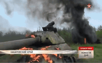 Xem lính xe tăng Nga thực tập thoát hiểm khi xe cháy
