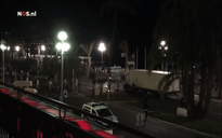 [Video] Khoảnh khắc xe tải lao vào đám đông ở Nice làm 84 người chết