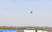 Trực thăng không người lái Trung Quốc đâm xuống đất khi biểu diễn, cách khán giả vài mét