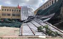 Cảnh đổ nát sau giông lốc ở Trường THPT Bình Phú