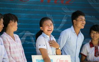 [ẢNH] Khoảnh khắc nữ sinh 10X phụ hồ, hốt rác hạnh phúc với ước mơ đi học