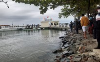 Vụ lật ca nô tại biển Cửa Đại: 10 người tử vong, 2 người nguy kịch