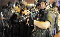 Cảnh sát Ferguson thử nghiệm súng 'ít gây sát thương'