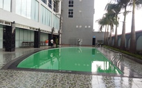 Đi học bơi ở khách sạn, bé trai 10 tuổi chết đuối