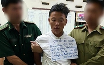 Bắt giữ một người Lào vận chuyển 30 bánh heroin vào Việt Nam