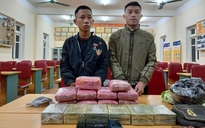 Bắt 2 học sinh vận chuyển thuê 12 bánh heroin và 54.000 viên ma túy