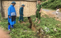 Nghệ An: Xuất hiện vết nứt bất thường, hàng chục hộ dân phải sơ tán