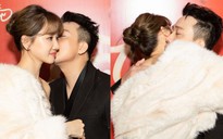 Trấn Thành ôm hôn Hari Won ở buổi ra mắt phim sau tin đồn ly hôn