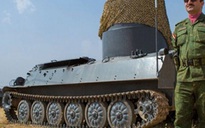 Xem IS 'độ' xe tăng để chống mìn