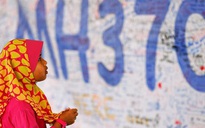 Con gái tiếp viên trưởng máy bay MH370: Con vẫn đợi cha về