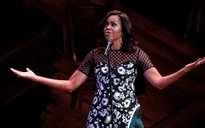 Đệ nhất phu nhân Michelle Obama: 'Chúng ta cần một người lớn trong Nhà Trắng'