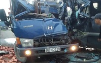 Tai nạn ở Đồng Nai: Xe khách 'đấu đầu' xe tải, một tài xế tử vong