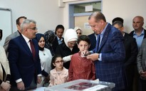 Thổ Nhĩ Kỳ tiến hành trưng cầu dân ý về cải cách hiến pháp