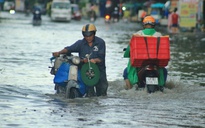 TP.Thủ Đức hứng mưa to nhất chiều qua, nhiều đường ngập: Mong người dân không xả rác