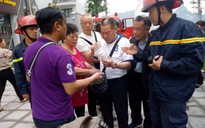 Cứu 5 người Trung Quốc mắc kẹt trong đám cháy khách sạn ở Hạ Long