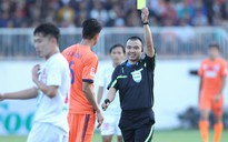 Vòng 2 V-League 2016: Cả chủ lẫn khách đều kêu than vì trọng tài