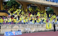 Xuất hiện dụng cụ cổ vũ trái phép tại V-League 2016