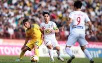 Các tuyển thủ Việt Nam 'không kịp thở' vì phải đá ngay V-League